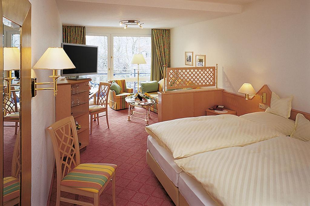 Rueters Parkhotel فيلنغن الغرفة الصورة