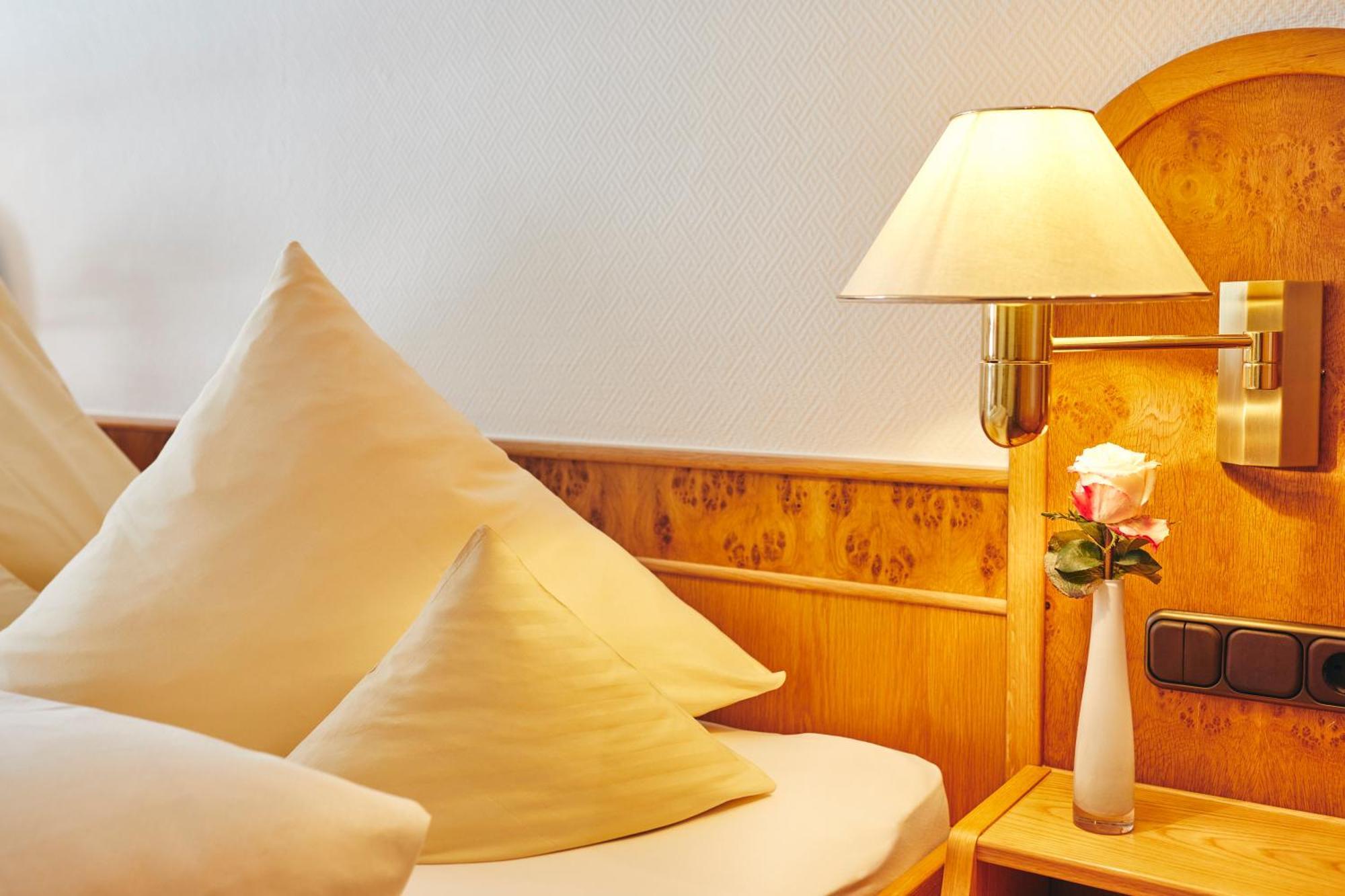 Rueters Parkhotel فيلنغن المظهر الخارجي الصورة
